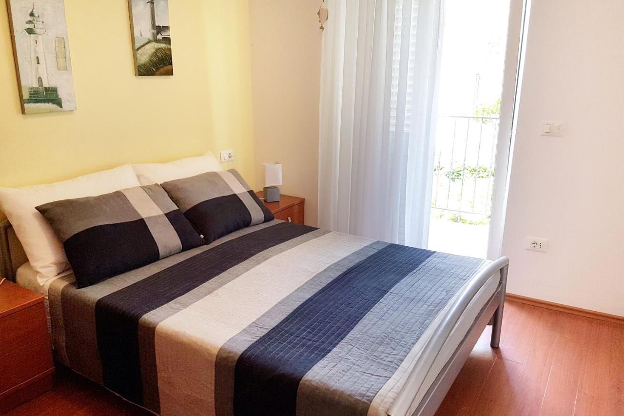 Apartments By The Sea Rovinj - 3373 Kültér fotó